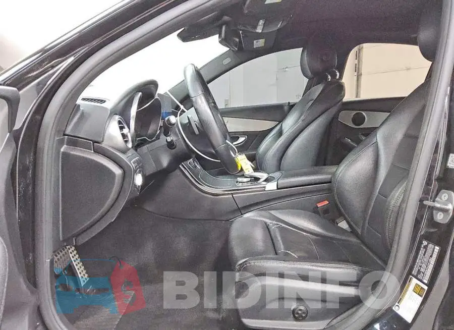 55SWF8EB7KU291083 Photo# 7