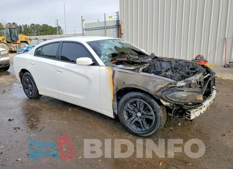 2C3CDXBG3KH664817 Photo# 4