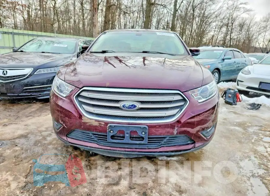 1FAHP2E88JG113024 Photo# 5