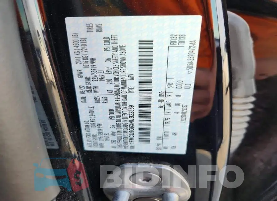 1FMCU9G6XNUB22389 Photo# 13