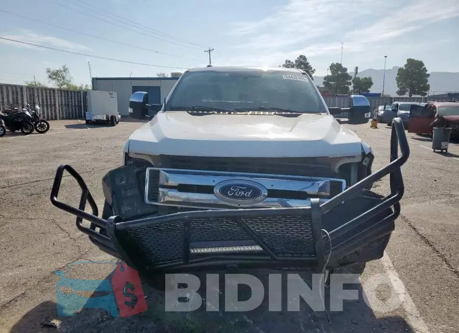 1FT7W2B66JEB72614 Photo# 5