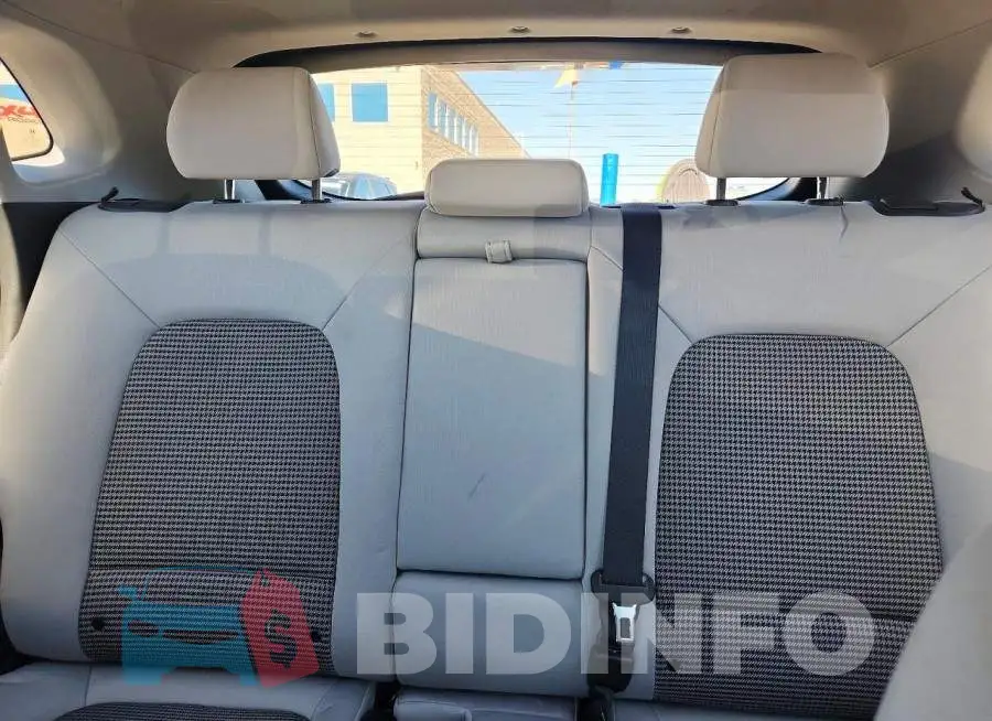 KM8K2CAB2PU951318 Photo# 10