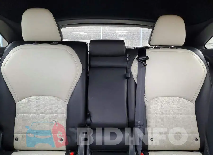 3PCAJ5JRXRF110418 Photo# 10