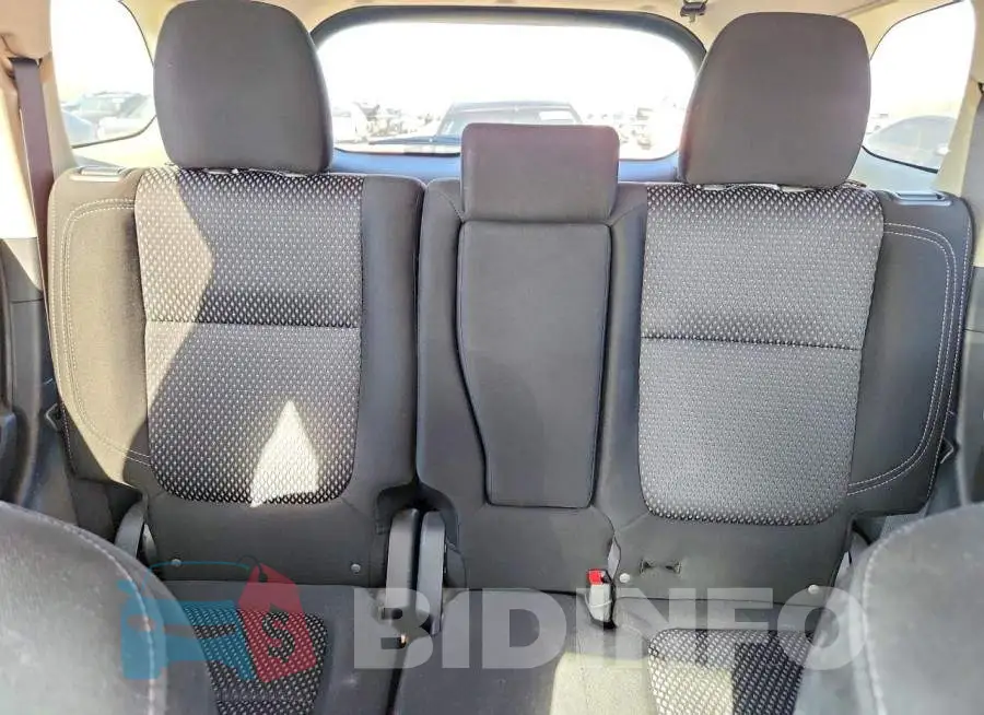JA4AD2A35KZ026258 Photo# 10