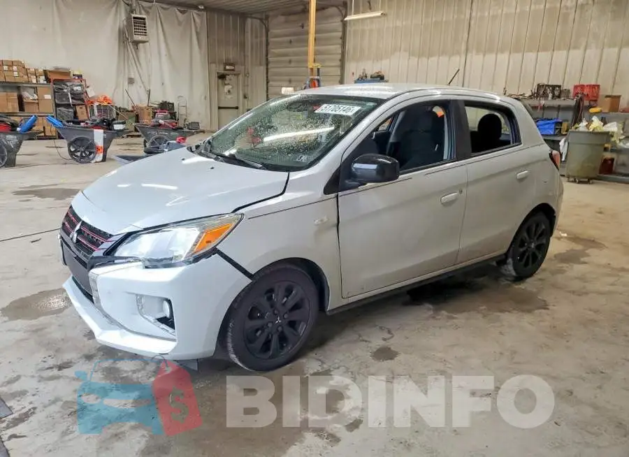 ML32AWHJ3NH007946 Photo# 1
