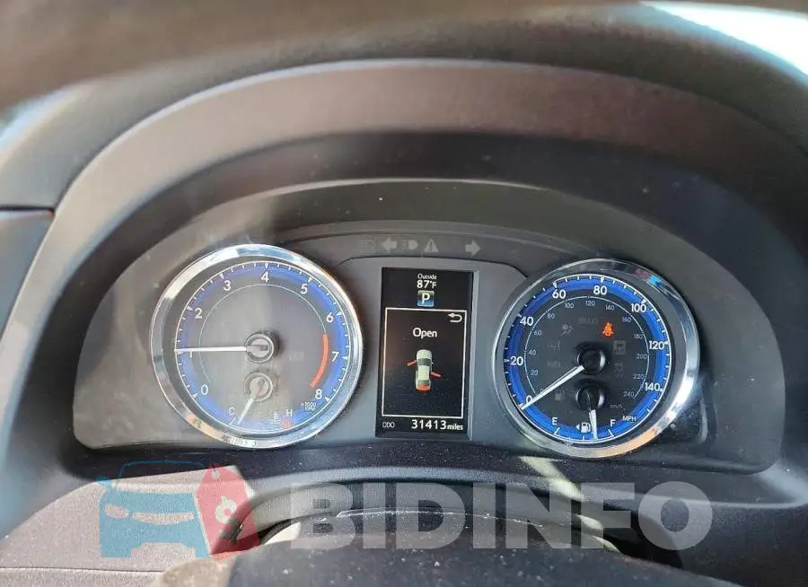 2T1BURHE3HC939985 Photo# 9