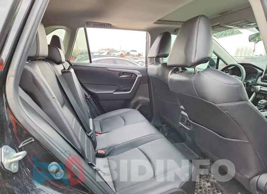 2T3R1RFV8PC389392 Photo# 11