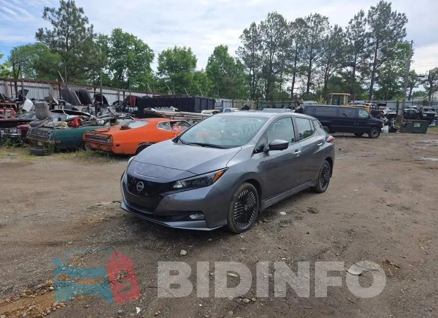 1N4CZ1CV4PC558934 Photo# 2