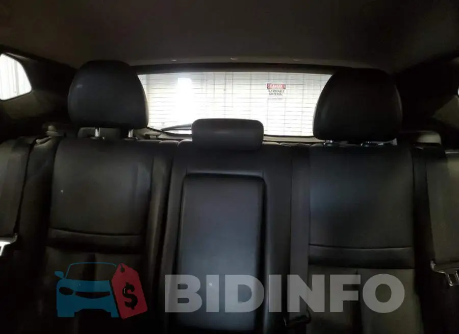 JN1BJ1CRXHW104321 Photo# 10