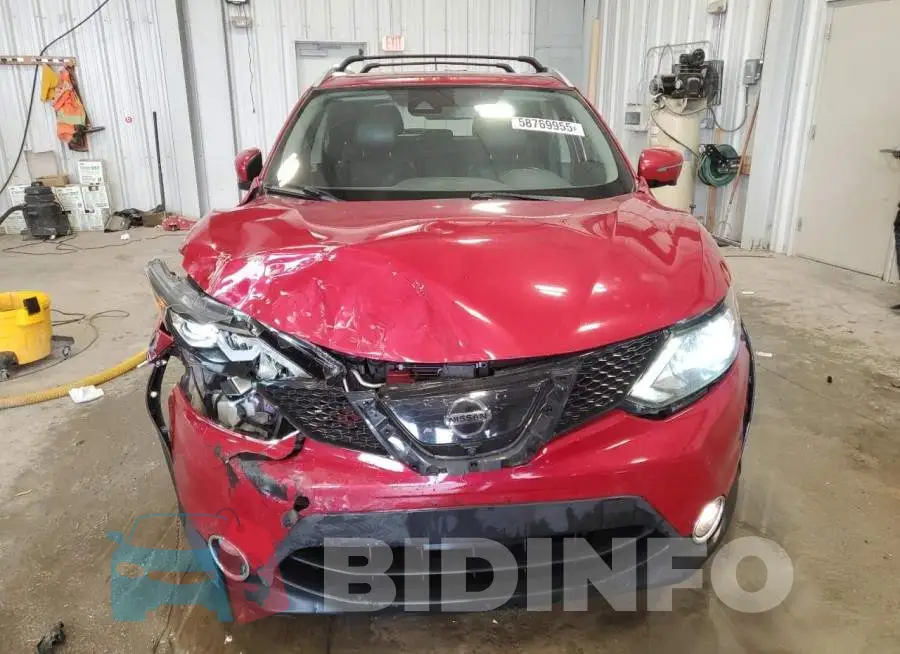 JN1BJ1CRXHW104321 Photo# 5