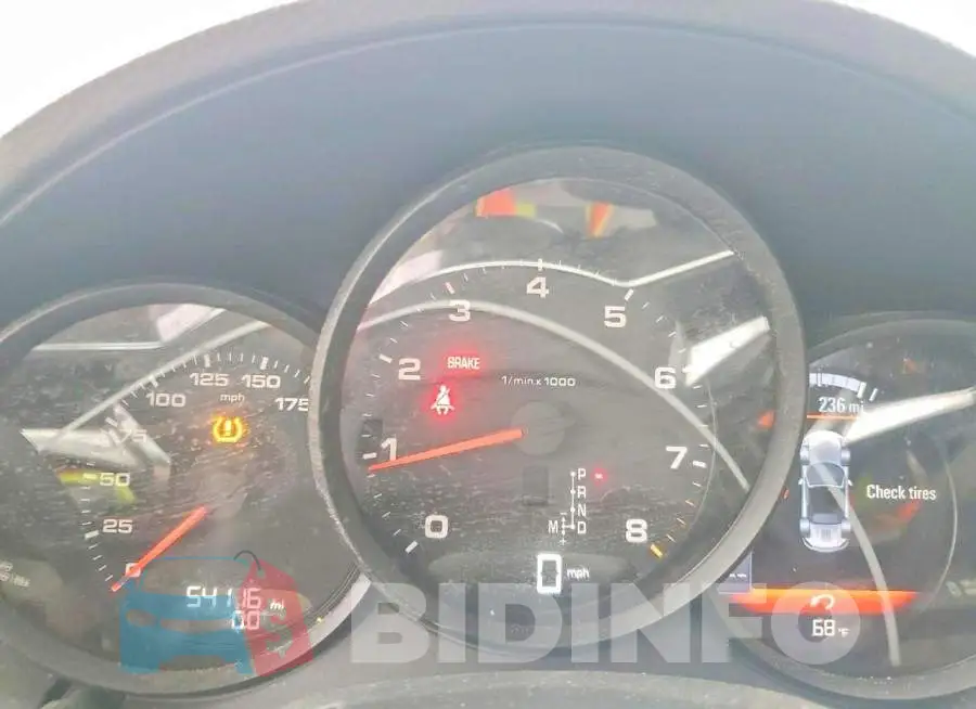 WP0CA2A80HS220216 Photo# 9