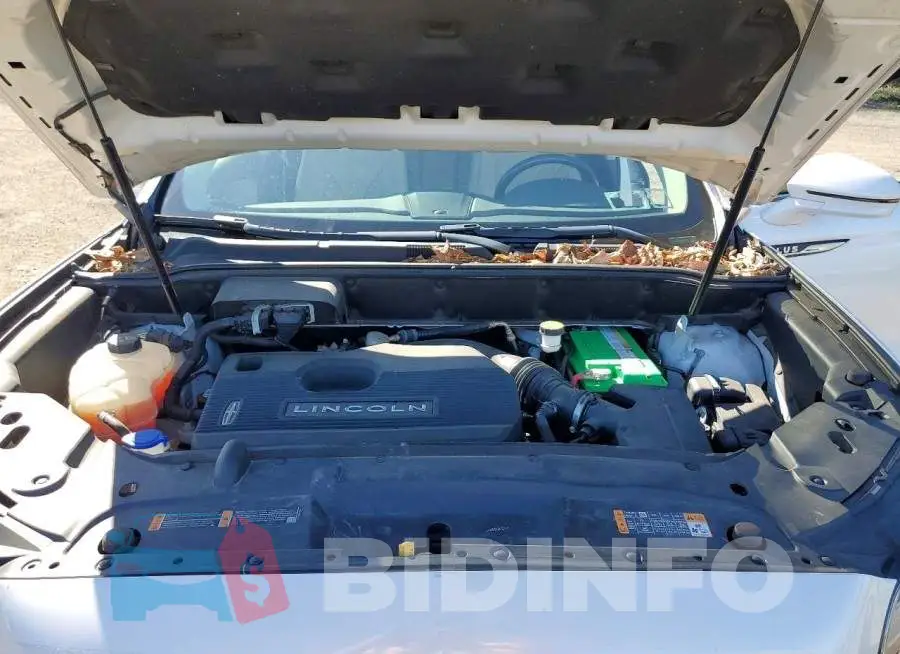 2LMPJ8L90KBL17850 Photo# 12