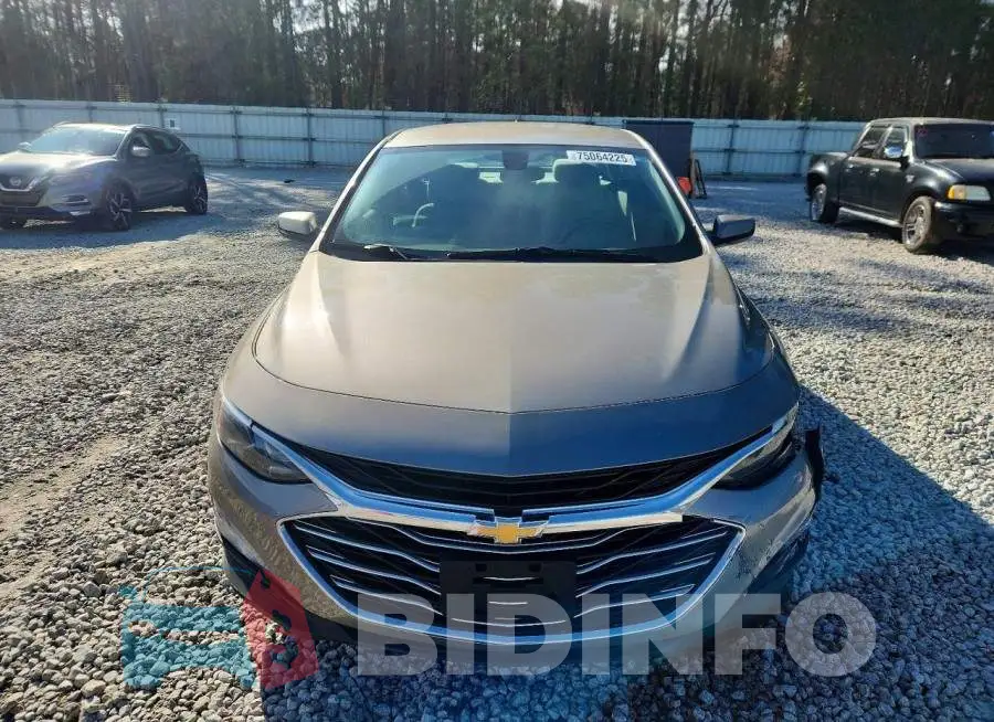 1G1ZD5ST9NF156504 Photo# 5