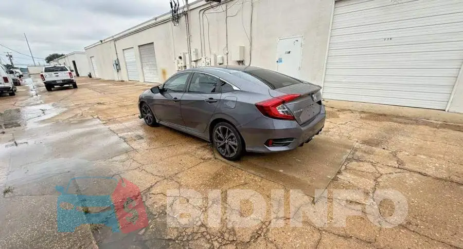 19XFC2F87KE009735 Photo# 3