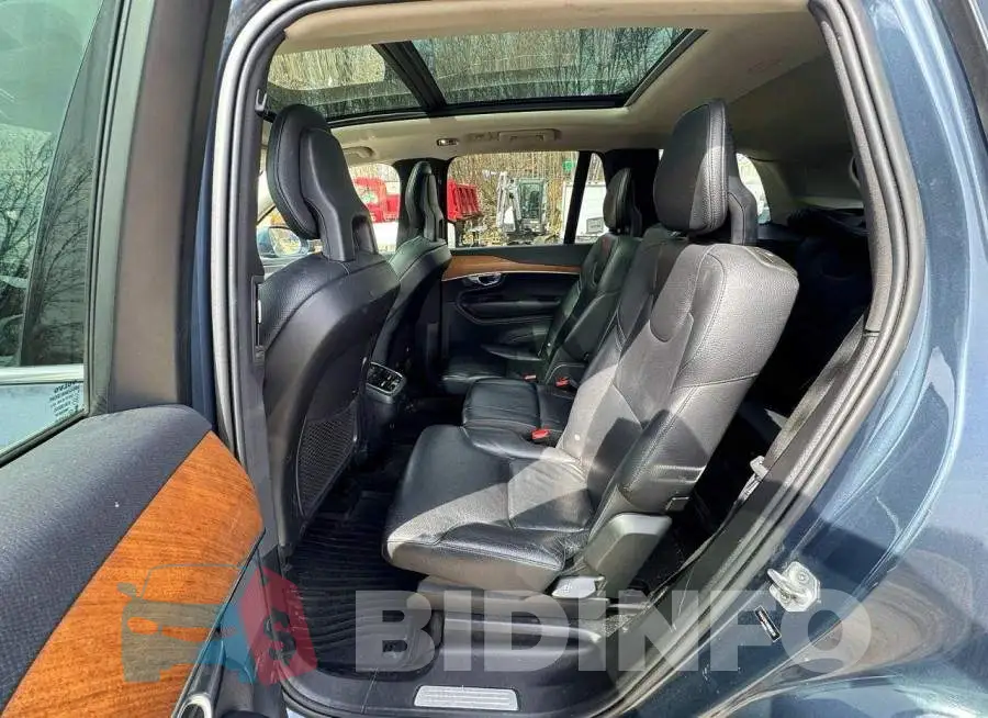 YV4A22PK7N1808426 Photo# 13