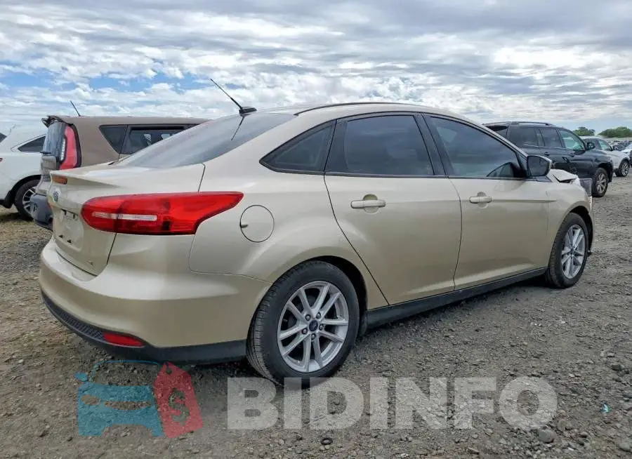 1FADP3F2XJL218413 Photo# 3