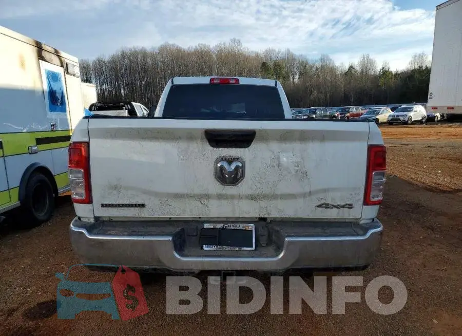 3C63R3HL0RG341403 Photo# 6