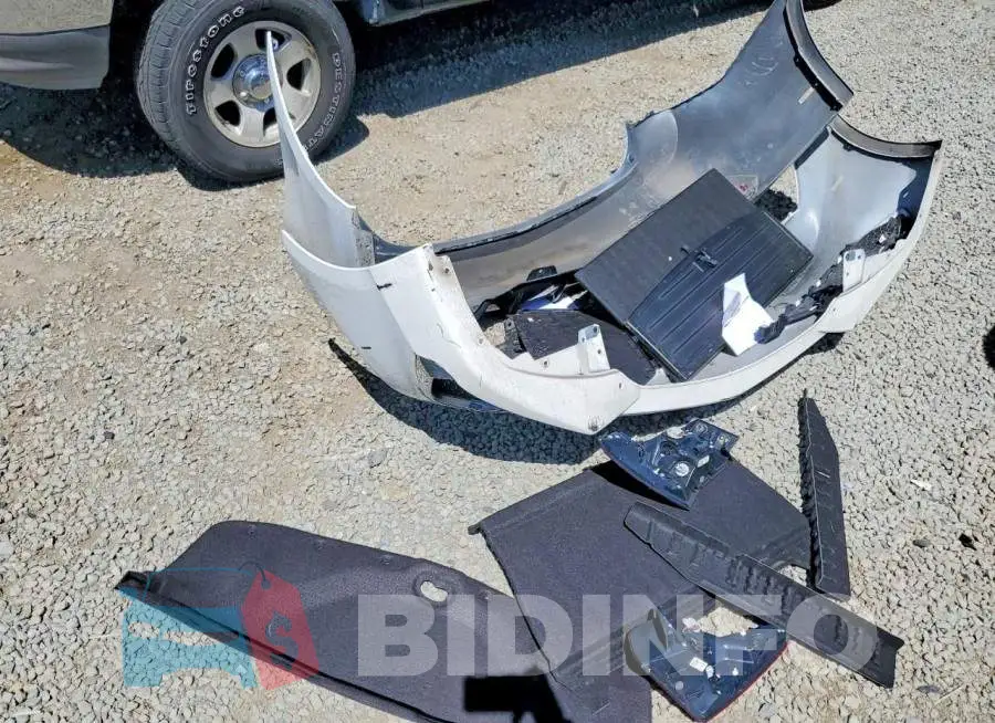 19UUB2F35JA000601 Photo# 12