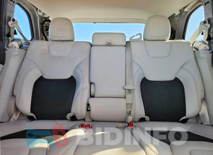 1C4PJLLBXLD557117 Photo# 10