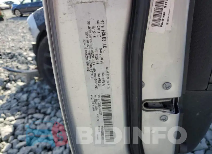 2C3CDXBG5KH668237 Photo# 12