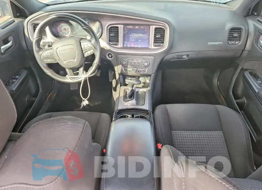 2C3CDXHG8NH240934 Photo# 8