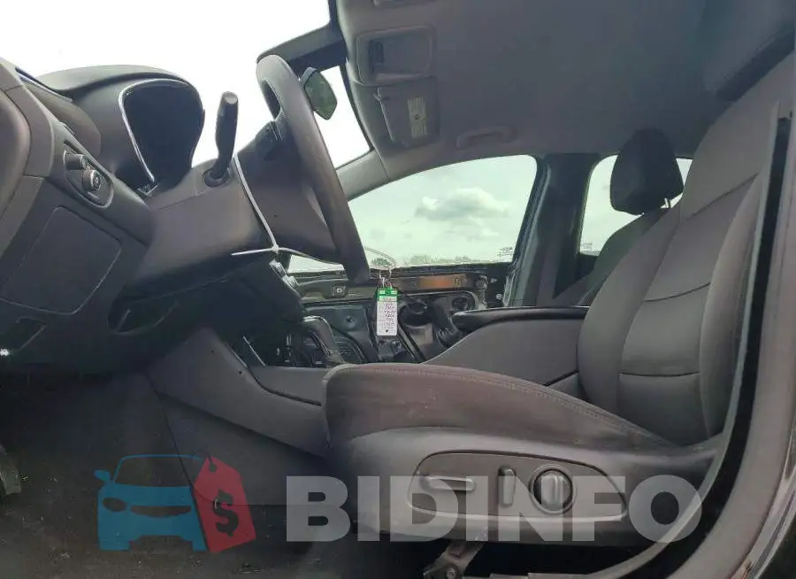 1G1ZD5ST5LF107894 Photo# 7