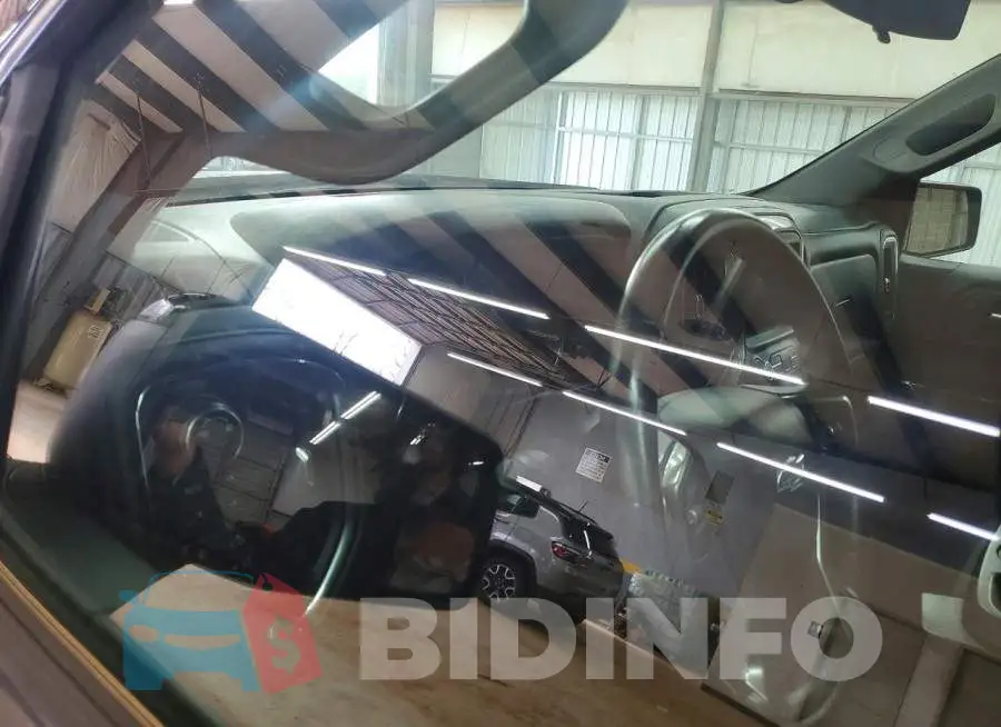 1GCPYFED5KZ302713 Photo# 9