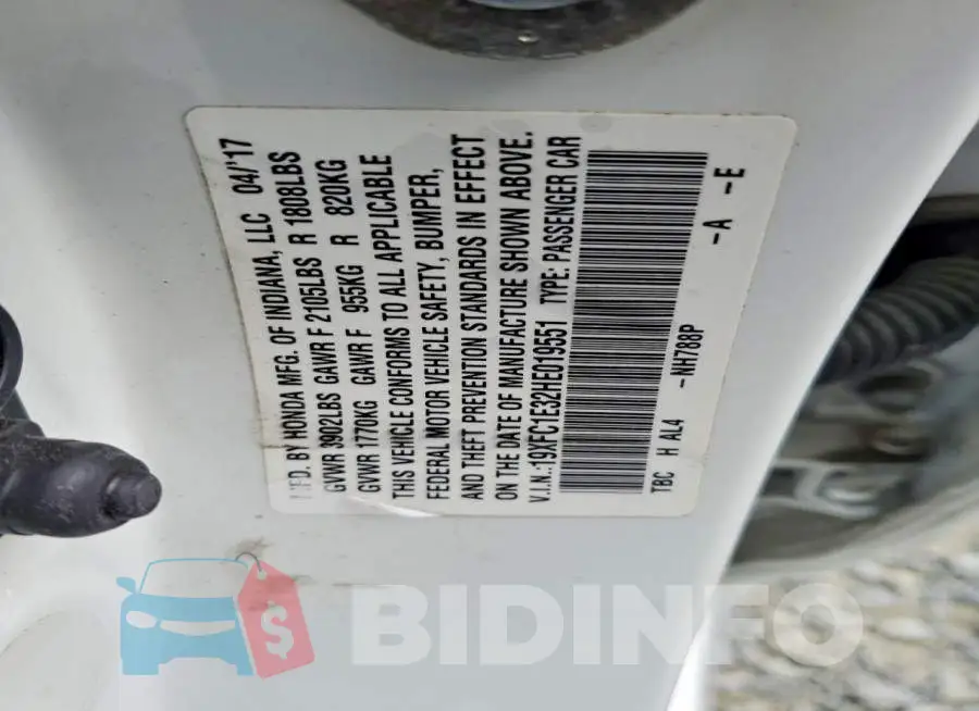 19XFC1E32HE019551 Photo# 12