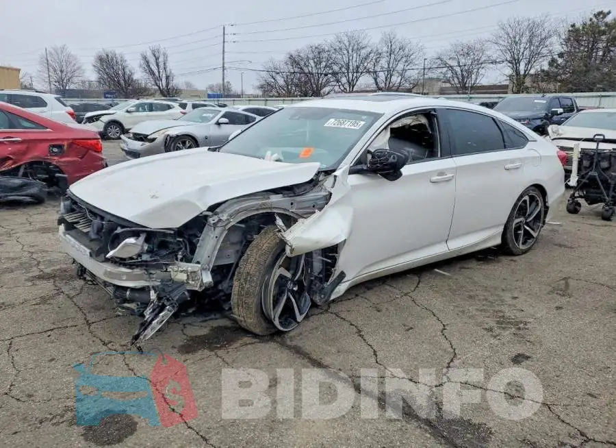 1HGCV2F35KA018245 Photo# 1