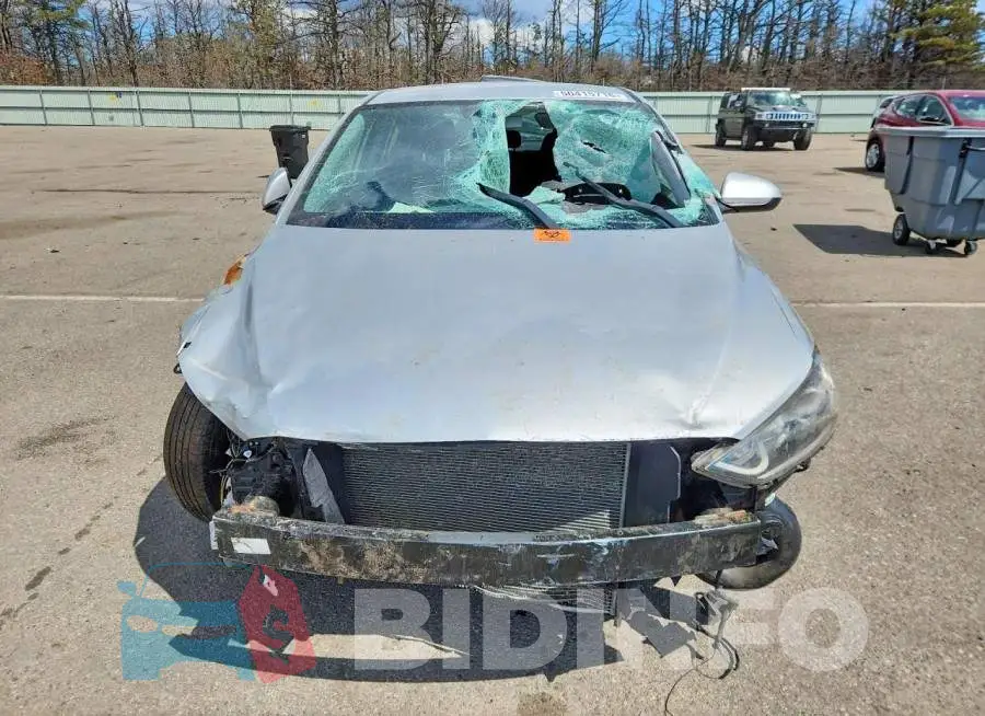 5NPD74LF3JH381657 Photo# 5