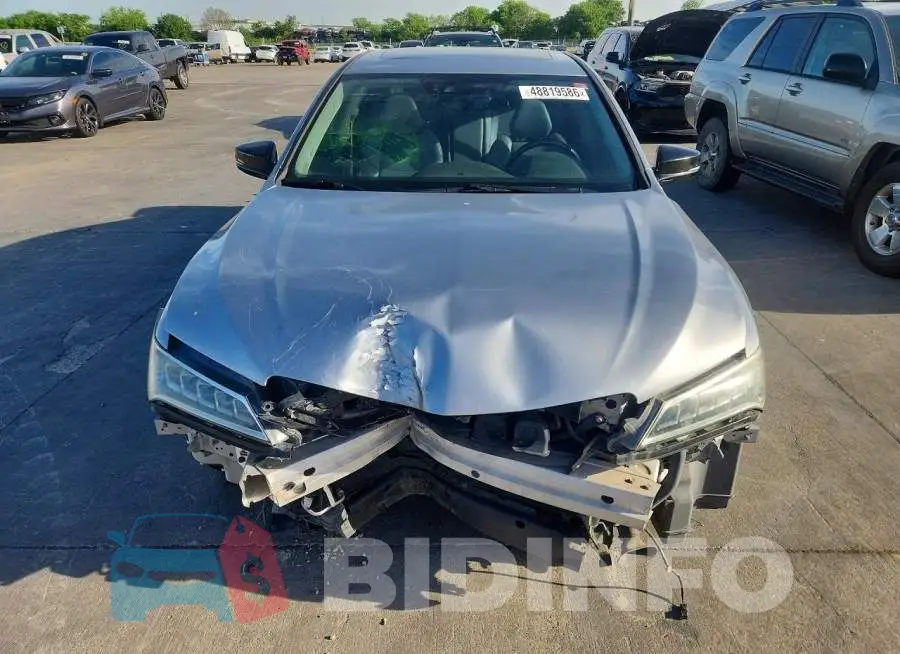 19UUB3F79HA002192 Photo# 5