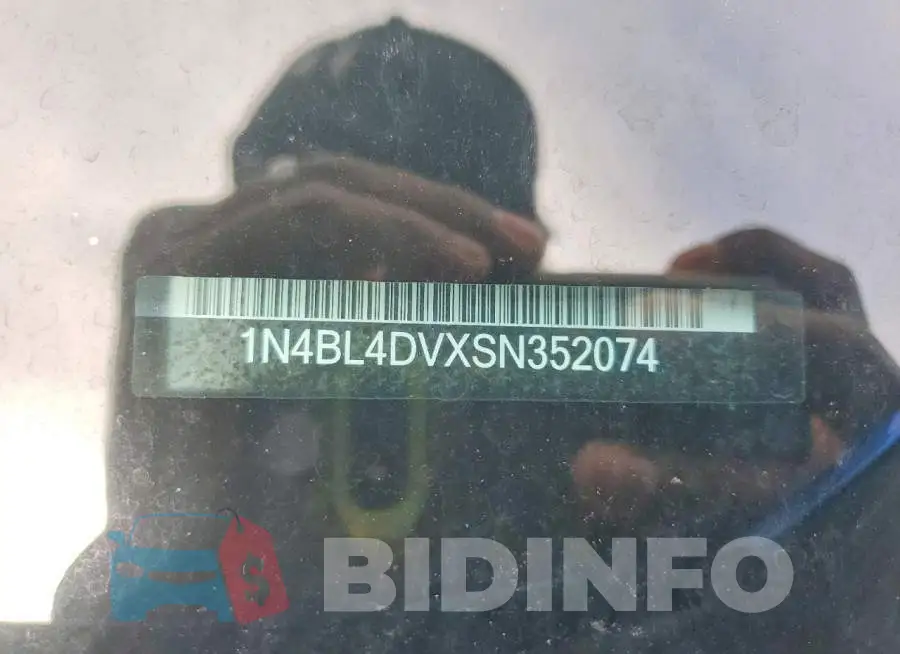 1N4BL4DVXSN352074 Photo# 12