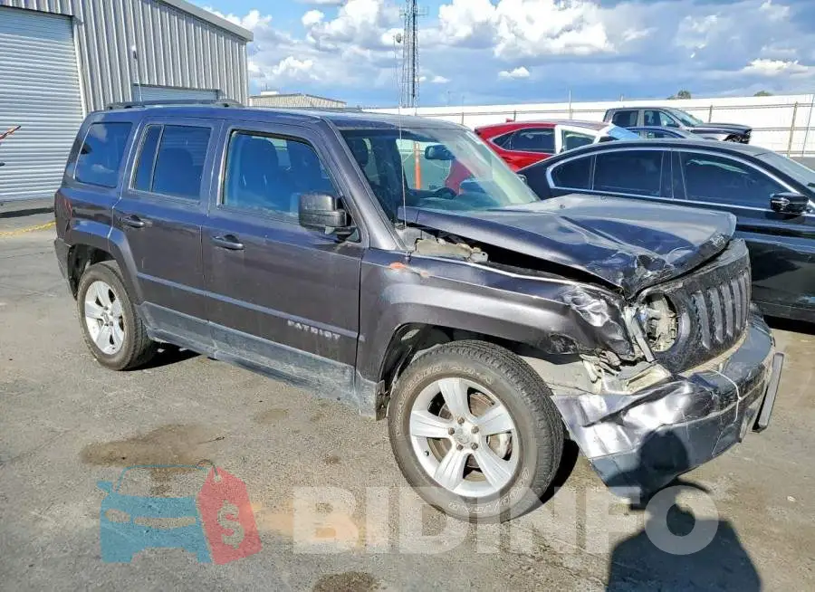 1C4NJRBB7HD180135 Photo# 4