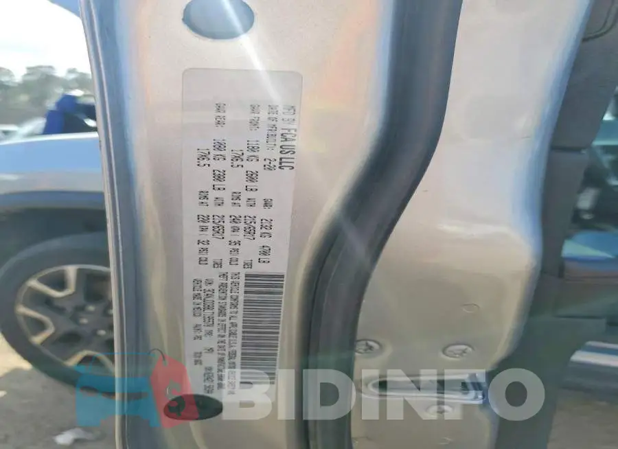 3C4NJDDB8LT195570 Photo# 13