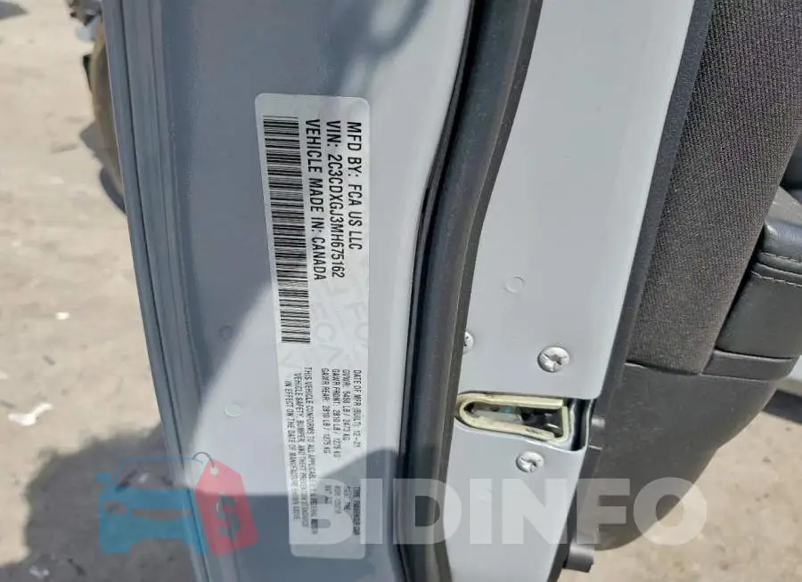 2C3CDXGJ3MH675162 Photo# 12