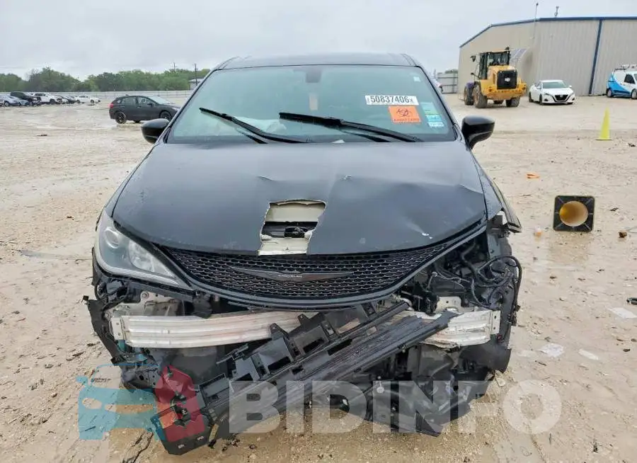 2C4RC1FG7KR721370 Photo# 5
