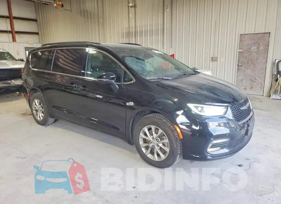 2C4RC3BG7SR517864 Photo# 4