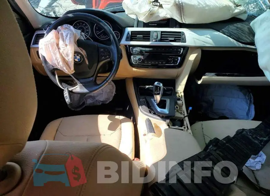 WBA8E5G55JNU46407 Photo# 8