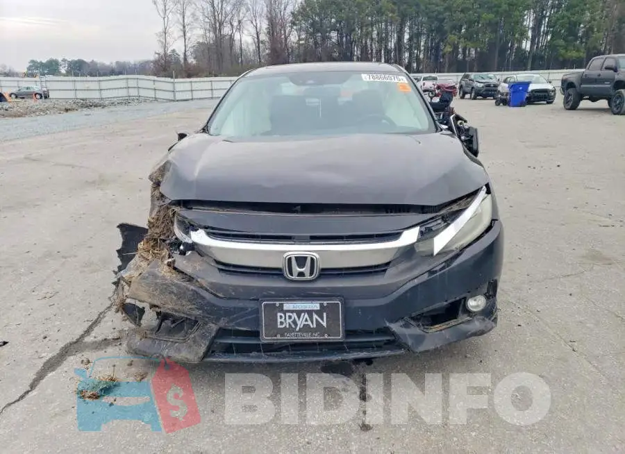 19XFC1F98HE016432 Photo# 5