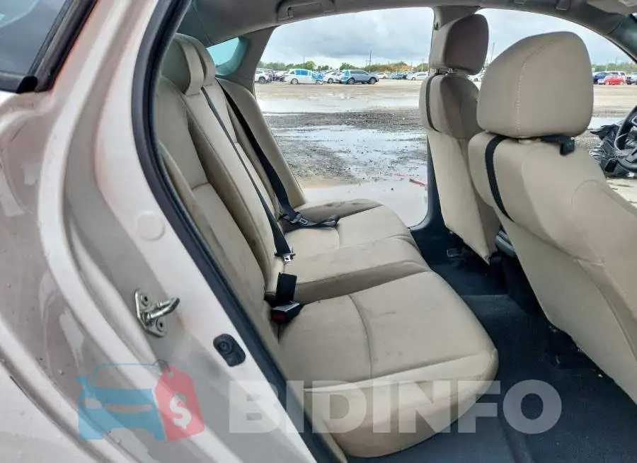 19XFC2F51HE068939 Photo# 10