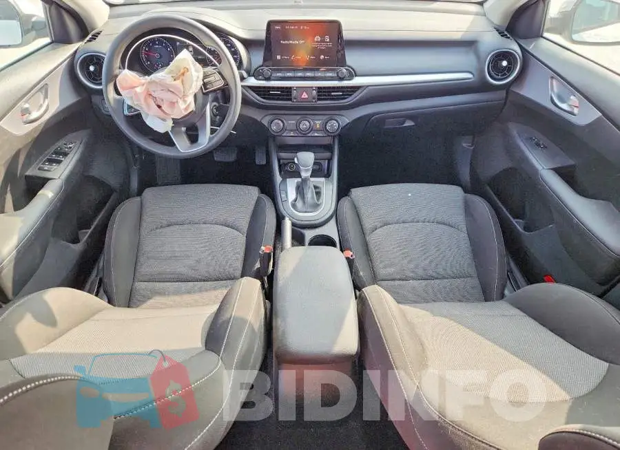 3KPF24AD1RE738374 Photo# 8
