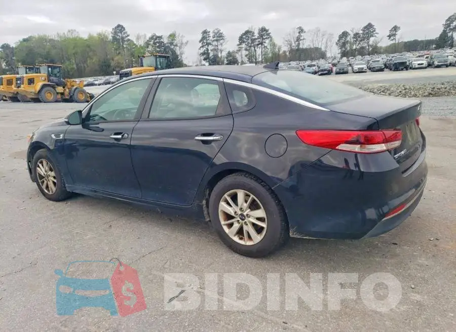5XXGT4L38JG235104 Photo# 2