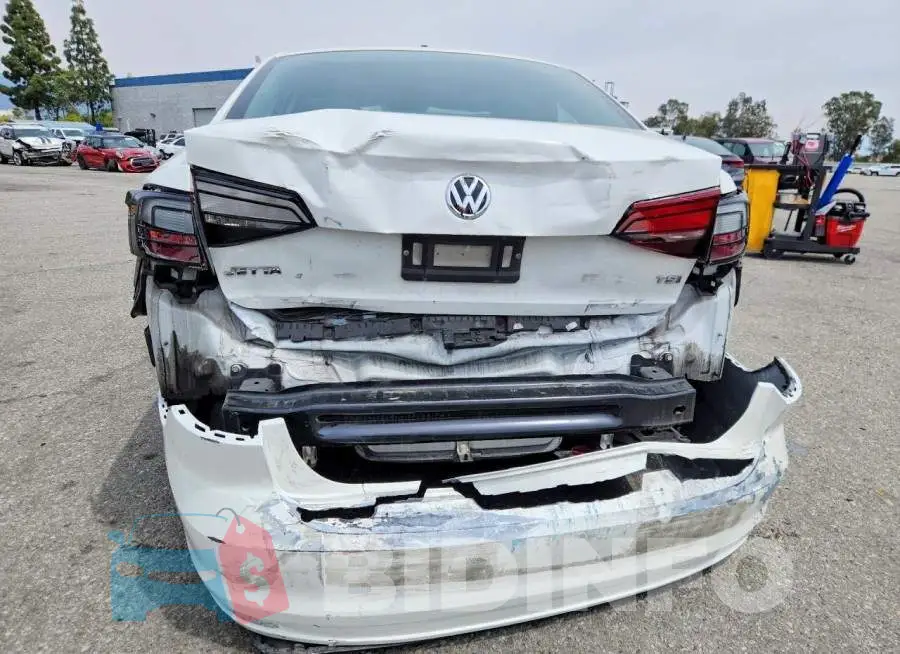 3VW2B7AJ3HM346147 Photo# 6