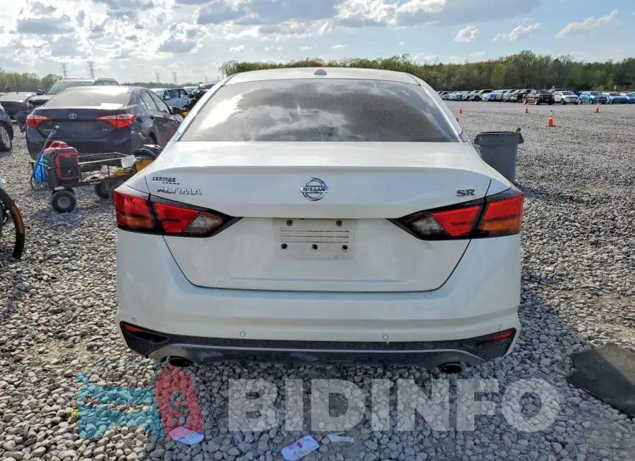 1N4BL4CV3LC239372 Photo# 6