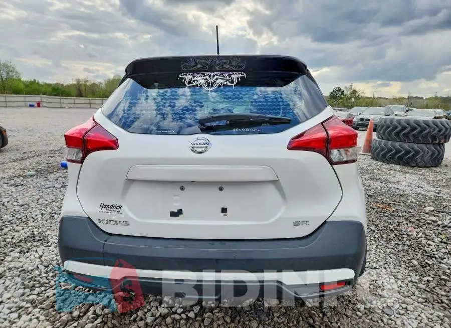3N1CP5CU7JL527822 Photo# 6