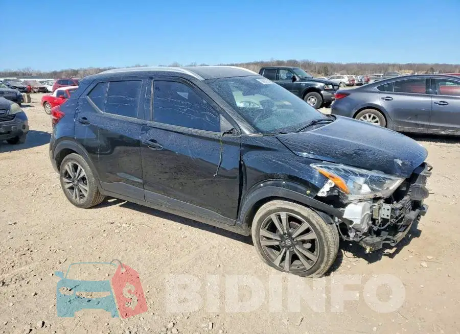 3N1CP5CV4LL507667 Photo# 4