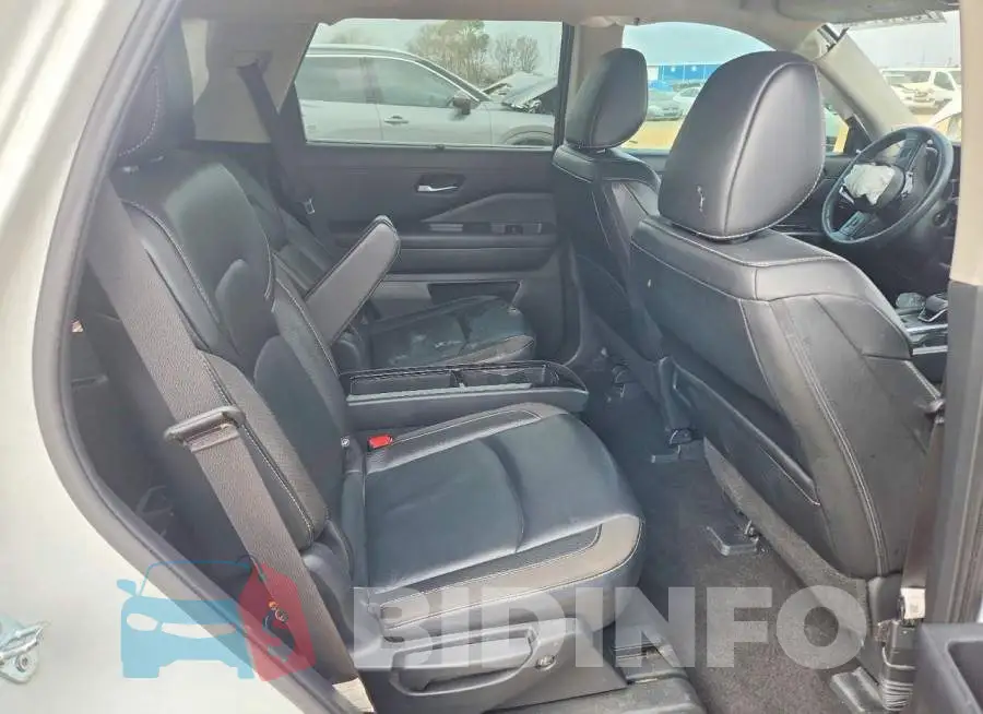 5N1DR3CD4PC260879 Photo# 11