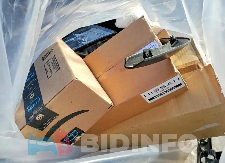 JN8BT3DDXPW301806 Photo# 13