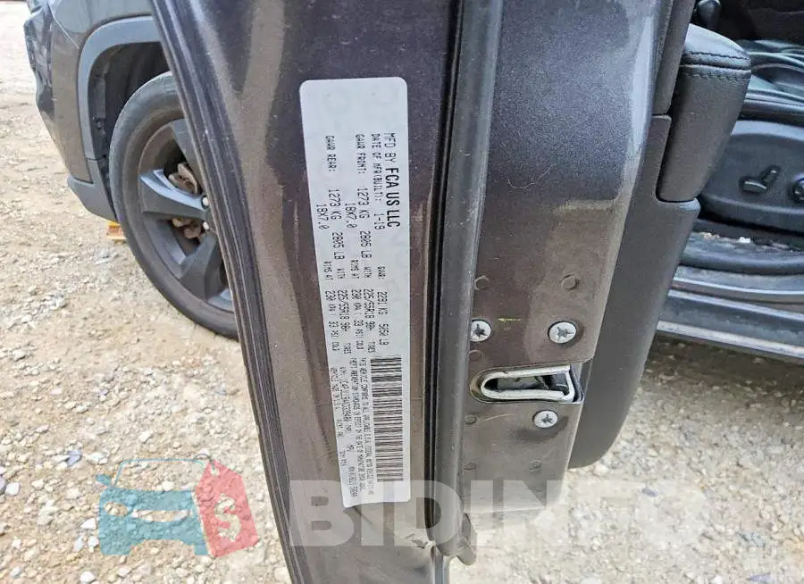 1C4PJLLB4KD339480 Photo# 13