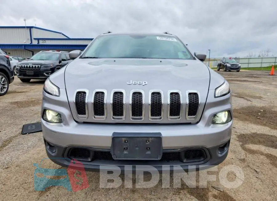 1C4PJMCB8HW633256 Photo# 5